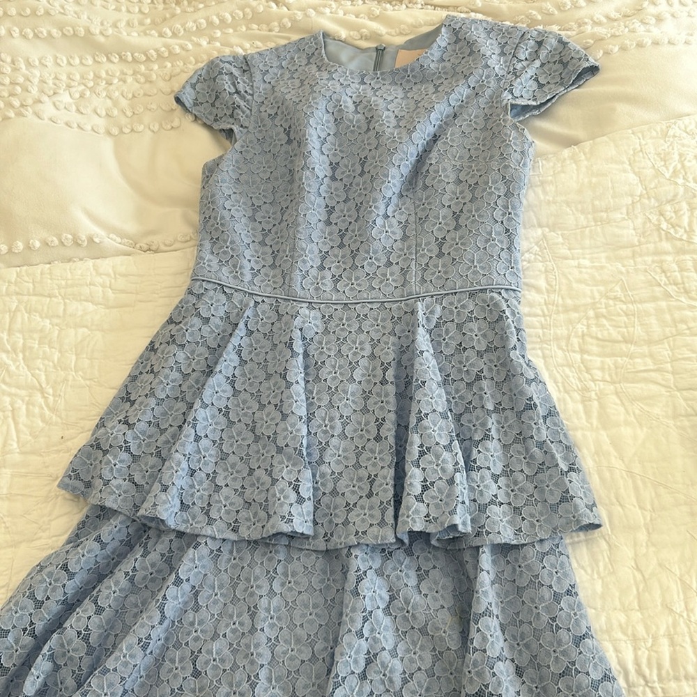 Gal Meets Glam Blue Lace Dress 2